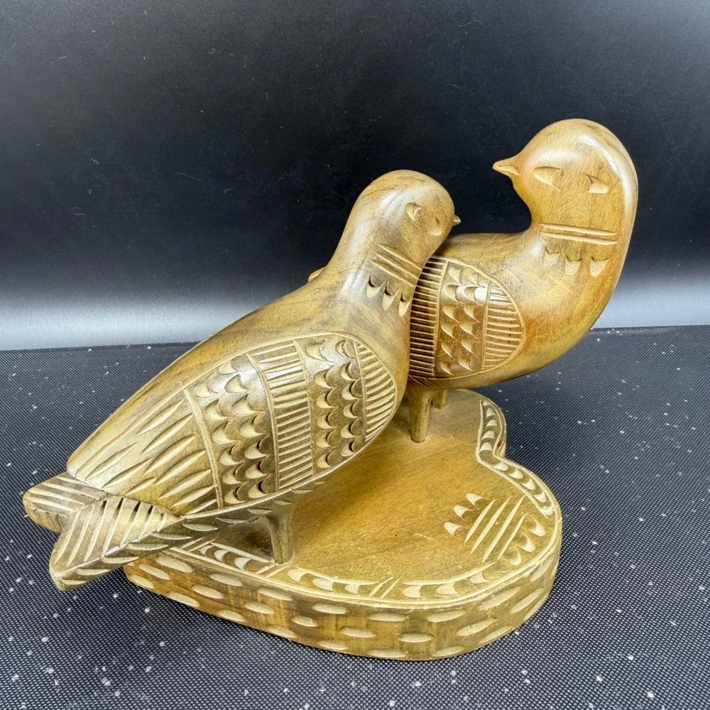 Hand Carved Wooden Love Birds Figurine Heart Base Folk Art Sculpture Brown VTG - Picture 11 of 13